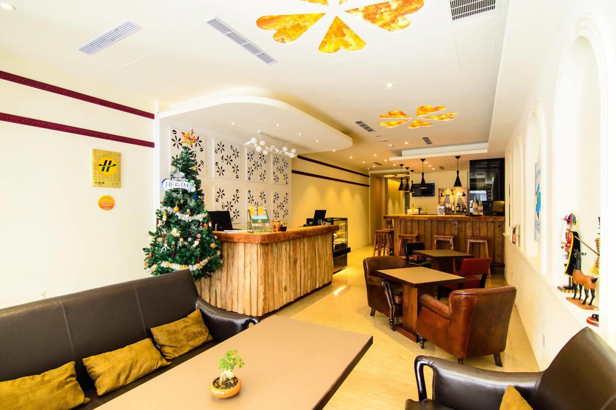 גאושיונג Shichi Hotel מראה חיצוני תמונה